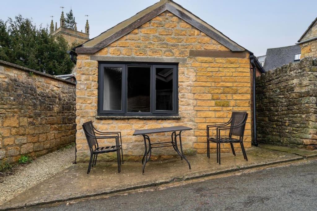 Chic Cotswold Tiny Home - Oddity House Blockley Bagian luar foto